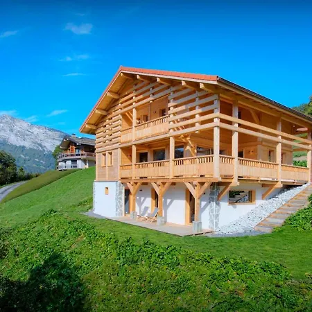 Belle Cour - Ovo Network Chalet